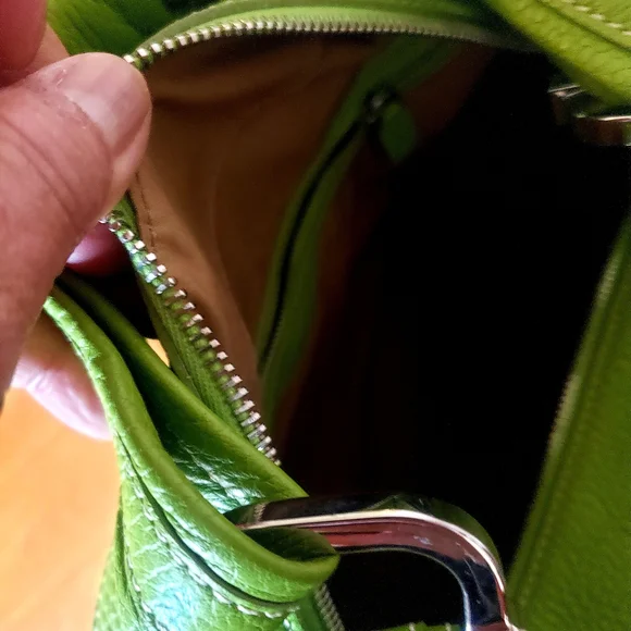 TODS Light Green Bag, Authentic - Picture 7 of 8